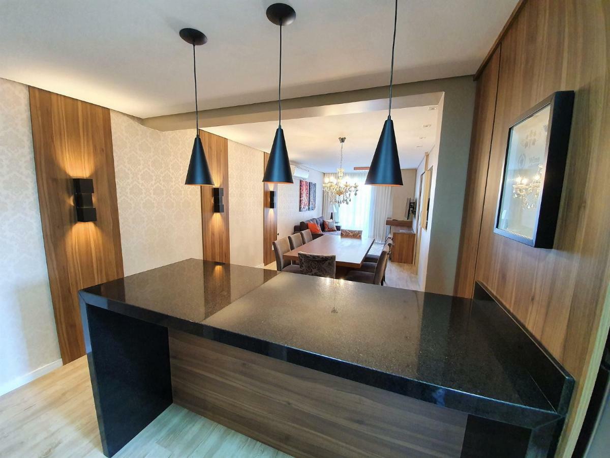 Apto Luxo 800M R. Coberta | 2 Suites | Mobiliado Gramado Buitenkant foto